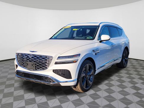 Used 2025 Genesis GV80 3.5T Prestige image 2