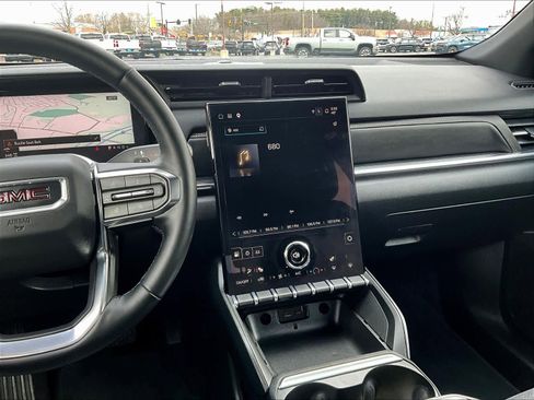 Used 2026 GMC Terrain Elevation image 17