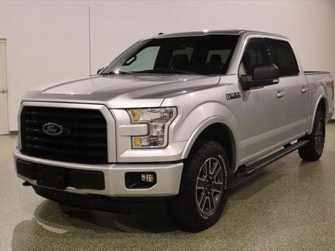 Used 2016 Ford F150 XLT w/ Equipment Group 302A Luxury AWD/4WD image 4
