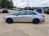 Used 2023 Hyundai Elantra SEL image 2