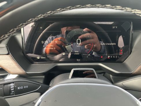 New 2026 GMC Acadia Denali Ultimate w/ LPO, Floor Liner Package image 27