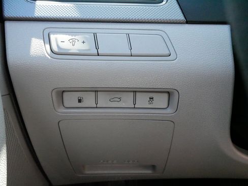 Used 2016 Hyundai Sonata SE FWD image 29