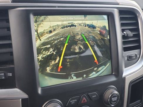 Used 2018 RAM 1500 SLT image 15