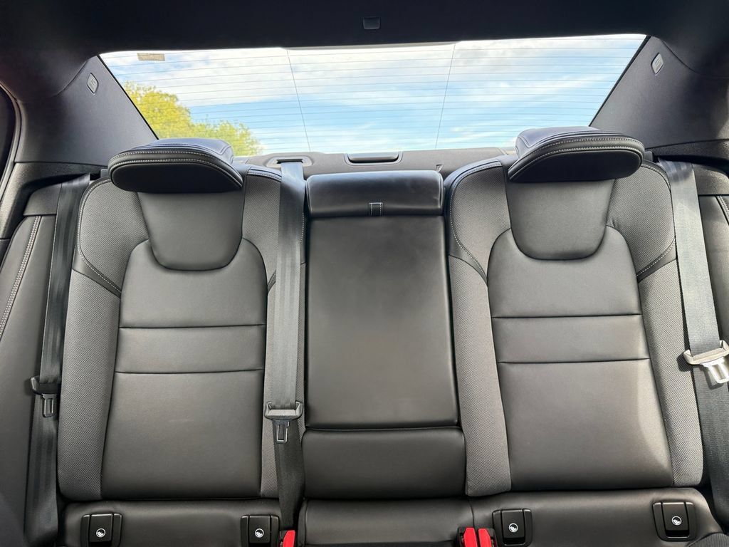 Used 2024 Volvo S60 B5 Plus FWD image 43