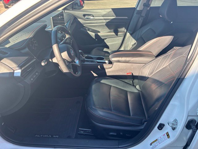 Used 2024 Nissan Altima 2.5 SR w/ SR Premium Package FWD image 18
