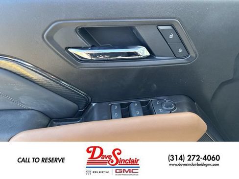 New 2026 GMC Canyon AT4 AWD/4WD image 13