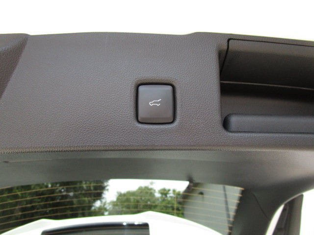 Used 2026 Ford Escape ST-Line w/ Cold Weather Package AWD/4WD image 9