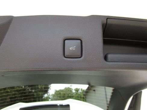 Used 2026 Ford Escape ST-Line w/ Cold Weather Package AWD/4WD image 9