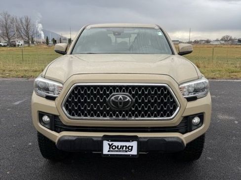 Used 2018 Toyota Tacoma SR5 image 3