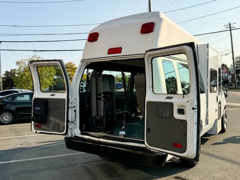 Used 2011 Ford E-350 and Econoline 350 Extended Super Duty w/ PWR Group RWD image 20