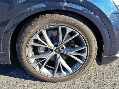 Used 2023 Audi Q8 Prestige image 8