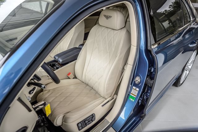 Used 2014 Bentley Flying Spur W12 AWD/4WD image 38