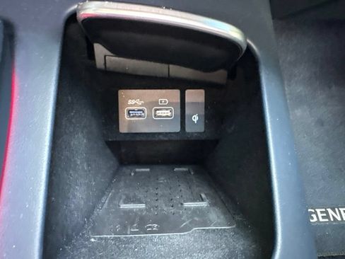 Used 2023 Genesis GV70 2.5T w/ Sport Prestige Package AWD/4WD image 17