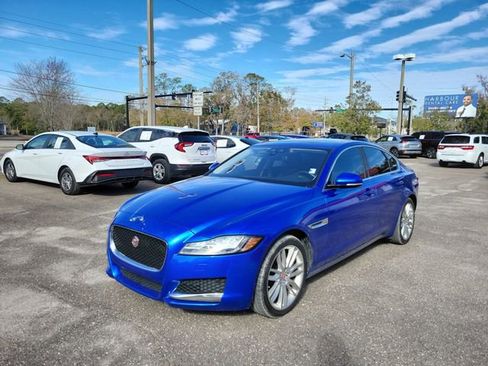 Used 2016 Jaguar XF Prestige image 4