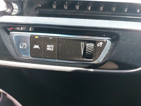 Used 2024 Cadillac Lyriq Tech w/ Driver Assist Package image 28