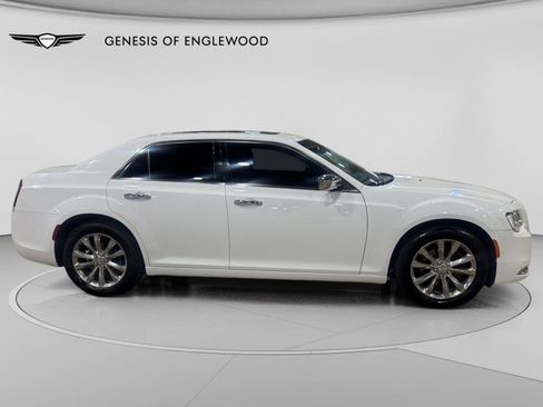 Used 2019 Chrysler 300 Limited w/ Light Group AWD/4WD image 8