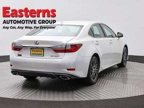 Used 2017 Lexus ES 350 w/ Navigation System Package FWD image 5