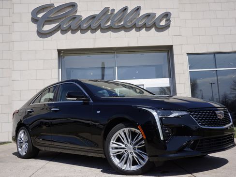 Used 2021 Cadillac CT4 Premium Luxury image 1