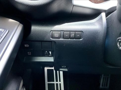 Used 2025 Lexus IS 350 F Sport w/ Navigation Package RWD image 34