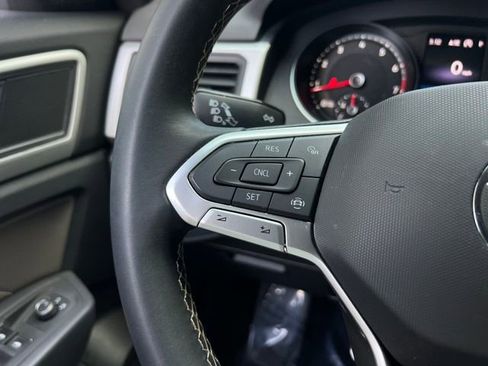 Used 2021 Volkswagen Atlas Cross Sport SE image 22