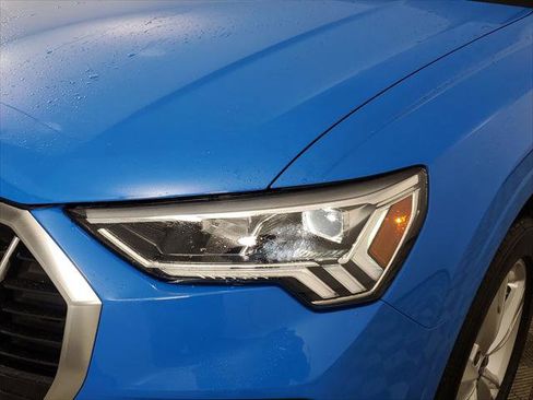 Certified 2022 Audi Q3 2.0T Premium Plus w/ Premium Plus Package AWD/4WD image 18