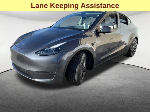 Used 2023 Tesla Model Y Performance image 5