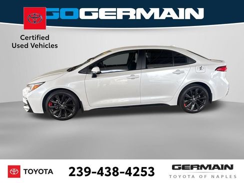 Certified 2025 Toyota Corolla SE image 3