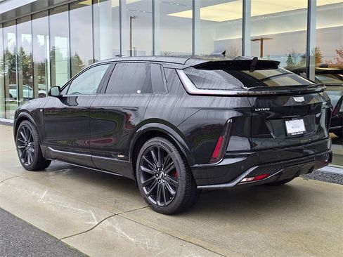 New 2026 Cadillac Lyriq V image 3