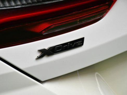 Used 2019 BMW M850i xDrive Convertible AWD/4WD image 8