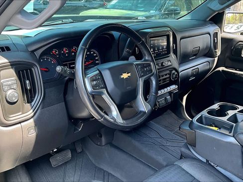Used 2023 Chevrolet Silverado 1500 Custom image 17