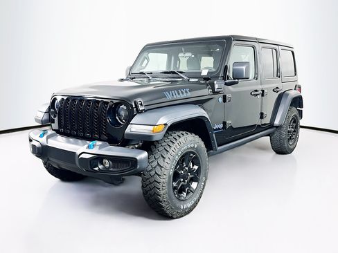 Used 2023 Jeep Wrangler Unlimited w/ Cold Weather Group AWD/4WD image 3
