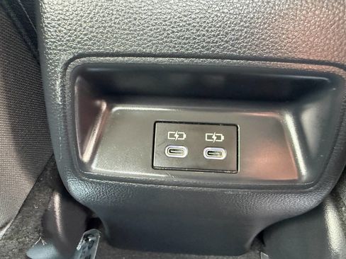 Used 2024 Toyota Corolla LE image 21