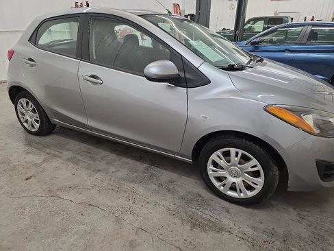 Used 2014 MAZDA MAZDA2 Sport image 20