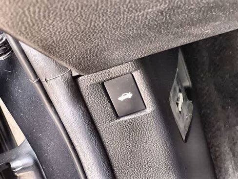 Used 2025 Honda Accord SE image 29