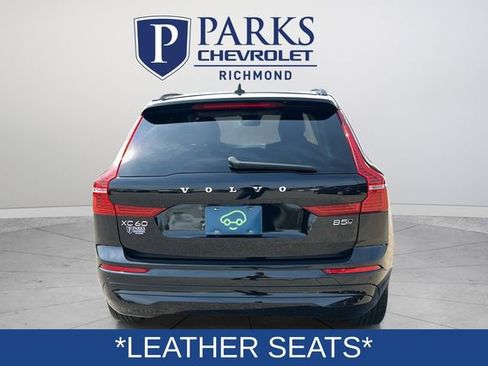 Used 2023 Volvo XC60 B5 Core image 6
