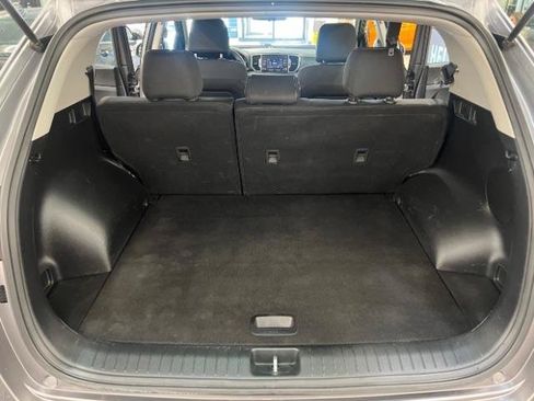 Used 2019 Kia Sportage LX FWD image 32