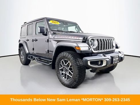 Used 2025 Jeep Wrangler Unlimited Sahara AWD/4WD image 1