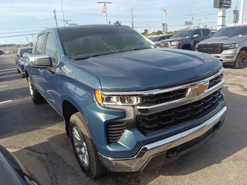 Used 2024 Chevrolet Silverado 1500 LT AWD/4WD image 1