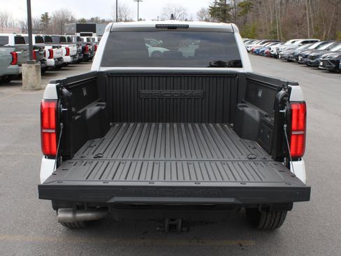 New 2026 Toyota Tacoma TRD Off-Road AWD/4WD image 7