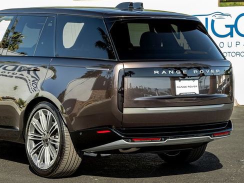 New 2026 Land Rover Range Rover SE AWD/4WD image 10