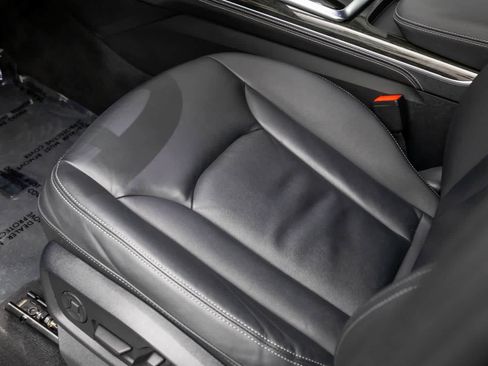 Used 2025 Audi Q7 Premium Plus image 27