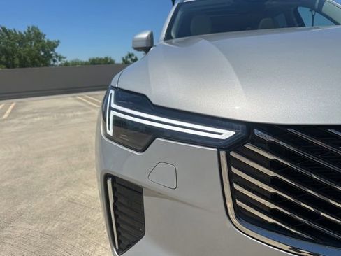 Certified 2025 Volvo XC90 T8 Ultra AWD/4WD image 12