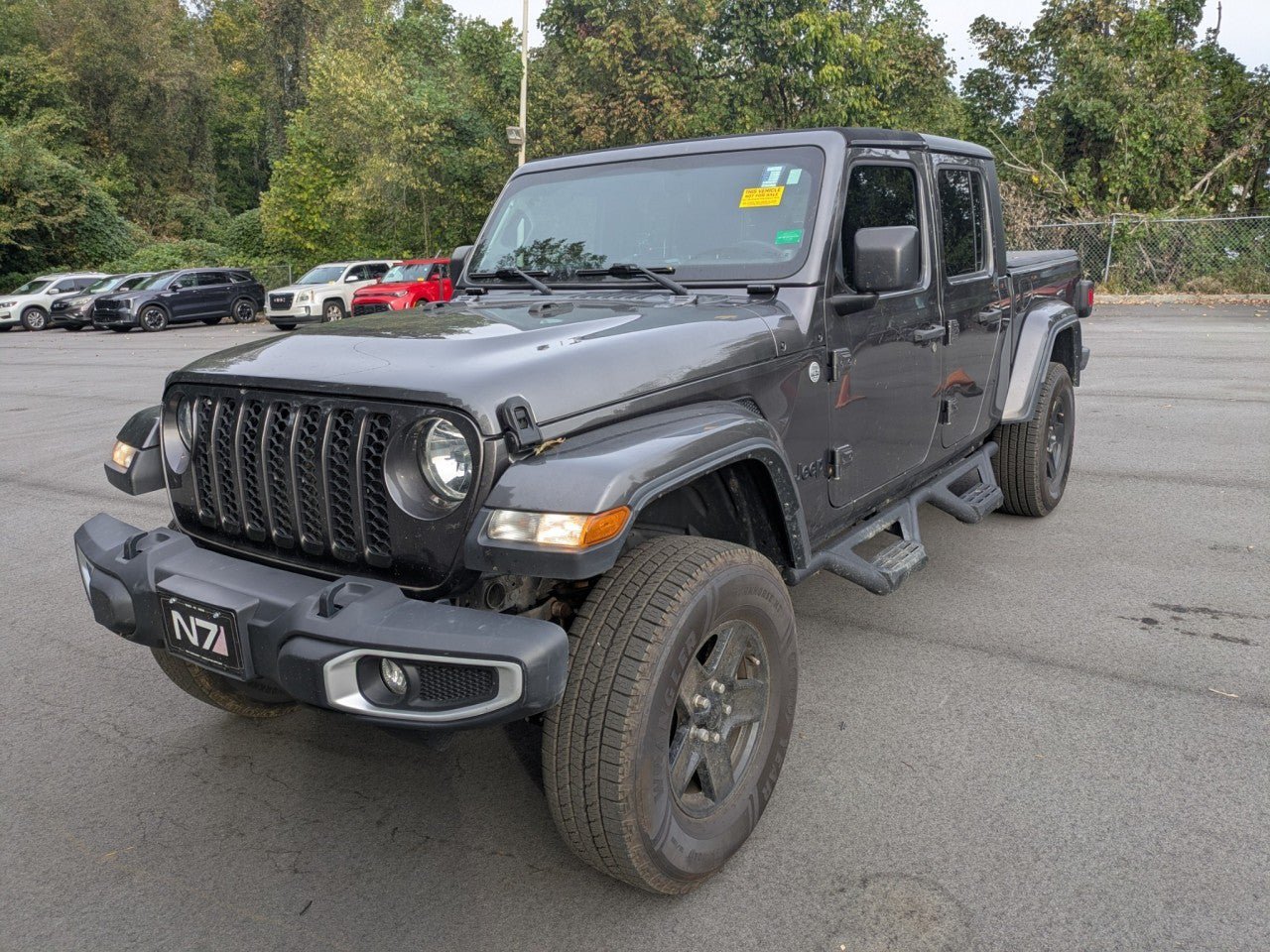 Used 2021 Jeep Gladiator Sport AWD/4WD image 2