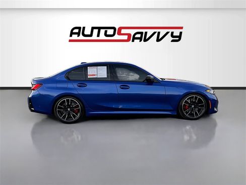 Used 2023 BMW M340i w/ Premium Package image 8