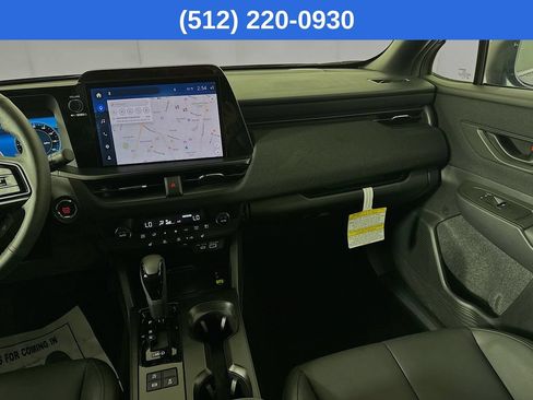 Used 2026 Subaru Outback Premium AWD/4WD image 30