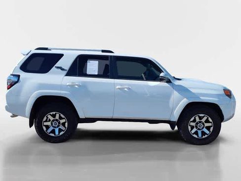 Used 2017 Toyota 4Runner TRD Off-Road Premium image 6