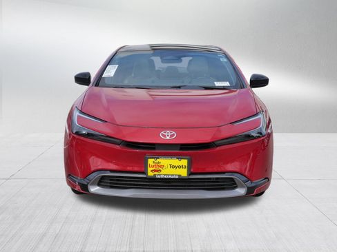 Used 2024 Toyota Prius XLE image 2