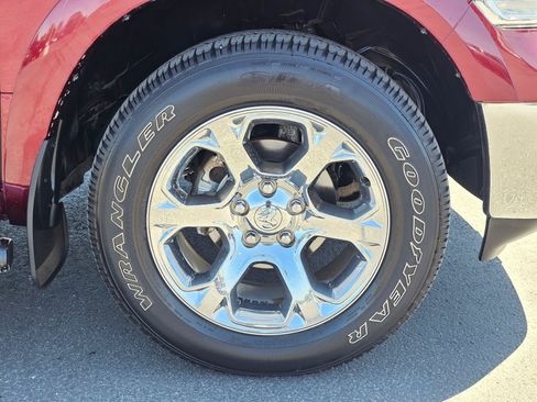Used 2017 RAM 1500 Laramie w/ Convenience Group AWD/4WD image 10