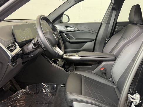 Used 2024 BMW X1 xDrive28i w/ Convenience Package AWD/4WD image 5