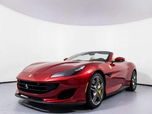 Certified 2019 Ferrari Portofino image 29